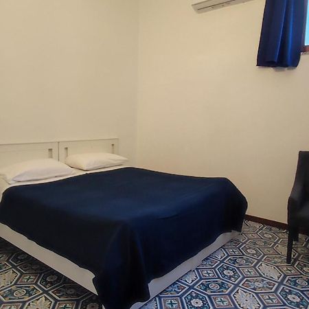 Villa Mary - Apartments Trani Ruang foto