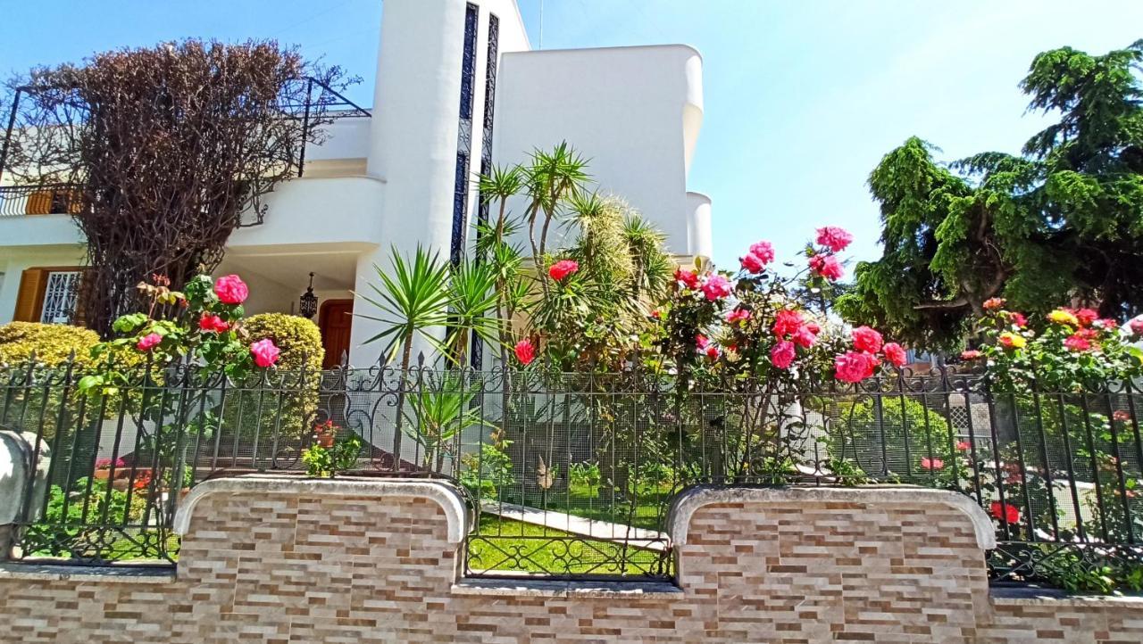 Villa Mary - Apartments Trani Bagian luar foto