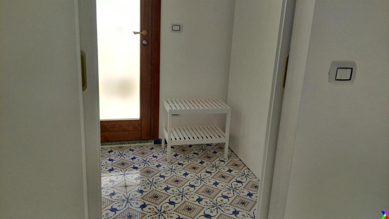 Villa Mary - Apartments Trani Bagian luar foto